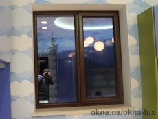 Окно с поворотно-откидной створкой 1550 х 1550