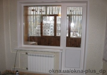 Балконний блок з профілю WDS з глухим вікном