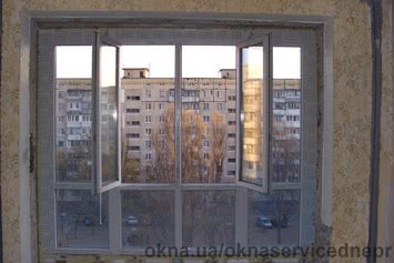 Засклити балкон і лоджію без переплат від заводу «Окнасервіс» в Дніпрі.