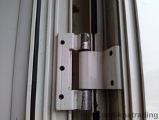 Замена дверных петель S-94 Киев, установка и продажа петель в алюминиевые и металлопластиковые двери