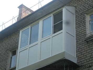 Балкон металлопластіковий