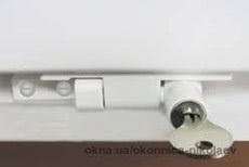 Ручки: детские ручки, замки, на окна, безопасность.