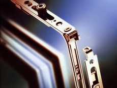 Качественная замена фурнитуры. Недорого.