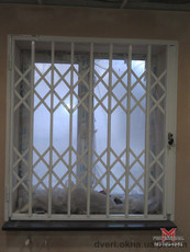 Решетки раздвижные Prof на окна