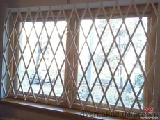 Решетки раздвижные Prof типа ромб на окна