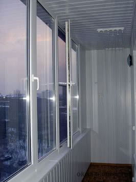 Окна балконы под ключ в Киеве. Откосы, обшивка, утепление