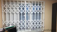 Раздвижные решетки кованые