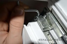 Сервисное обслуживание окон. Регулировка. Замена уплотнителя и стеклопакетов.