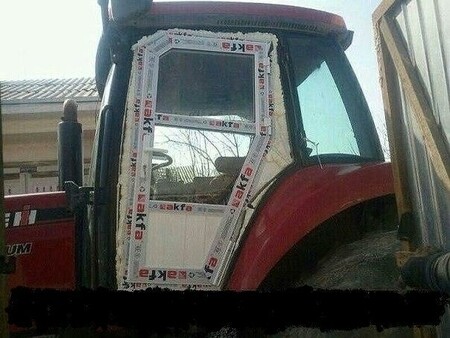 Замена петель в металлопластиковых дверях Киев, ремонт дверей