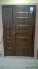 Бронированная дверь полуторная