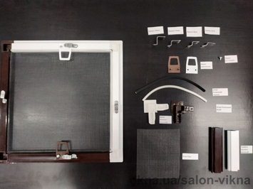 Потрібна москітна сітка? Звертайтесь до Салону Вікна!