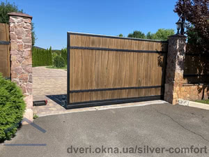 Деревяные откатные ворота &mdash; 