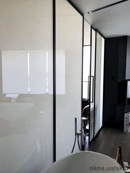 Перегородка из смарт-стекла