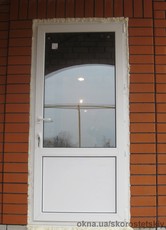 Недорогие двери из пвх профиля