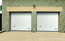 Секционные гаражные ворота DoorHan 2300х2000