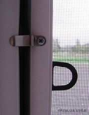 Віконні та дверні москитні сітки