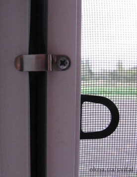 Віконні та дверні москитні сітки Віконні та дверні москитні сітки