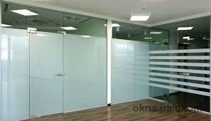 Цельностеклянные двери &mdash; 