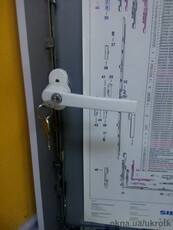 Комплектующие к окнам и дверям