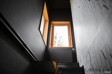 Маленькое ламинированное окно в свой дом.