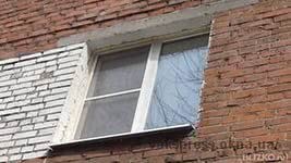 Окно в кирпичном доме по доступной цене