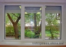 Вікно металопластикове, тристулкове.