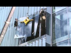 Замена стеклопакетов, витрин, витражей больших размеров