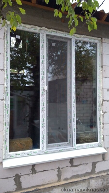 Окно с двухкамерными стеклопакетами.