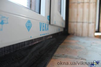 Внутренняя изоляция монтажного шва выполнена с помощью пароизоляционной ленты Illbruck ME508 в соответствии с ДСТУ-Н Б В.2.6-146: 2010 и ДСТУ Б В.2.6- &mdash; Викна-Стар, ТМ
