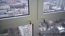 Детский замок на алюминиевые окна (белый)