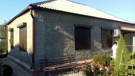 Защитные наружные роллеты