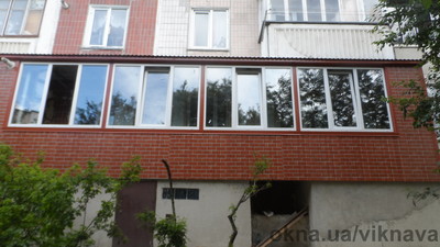 Балкон на 1-му поверсі &mdash; Vyknava