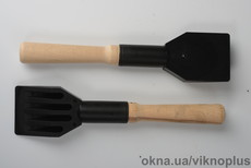 Лопатка для регулировки и монтажа стеклопакетов.