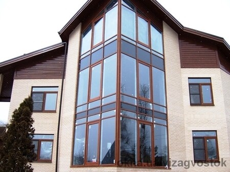 Об'єкти засклені Компанією "AlumGlass"