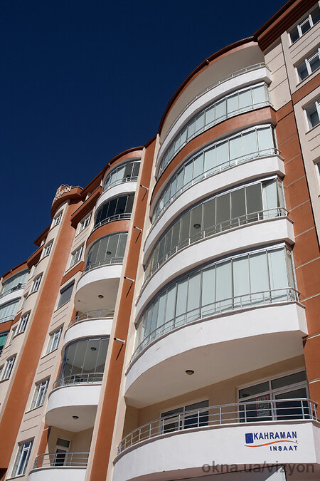 VBS система безрамного остекления балконов