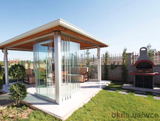 Безрамное остекление беседки или веранды