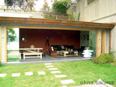 Безрамное остекление барбекю и патио