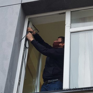 Заміна ущільнювачів пластикового вікна. Ремонт вікон
