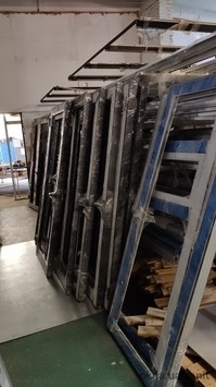 Изготовление алюминиевых дверей в конструкторе