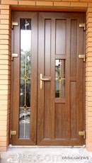 Вхідні двері металопластикові