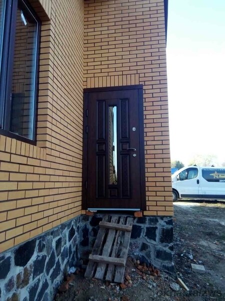 Вхідні двері