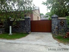 ворота в'їздні відкатні та розпашні