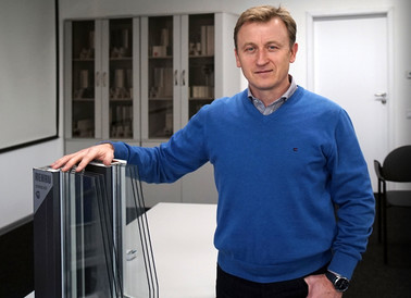 Ігор Бінковський, директор з маркетингу та збуту компанії REHAU Игорь Бинковский, REHAU