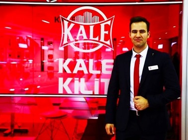 Эмре Гювенир, компания KALE Kilit KALE Kilit оконная фурнитура
