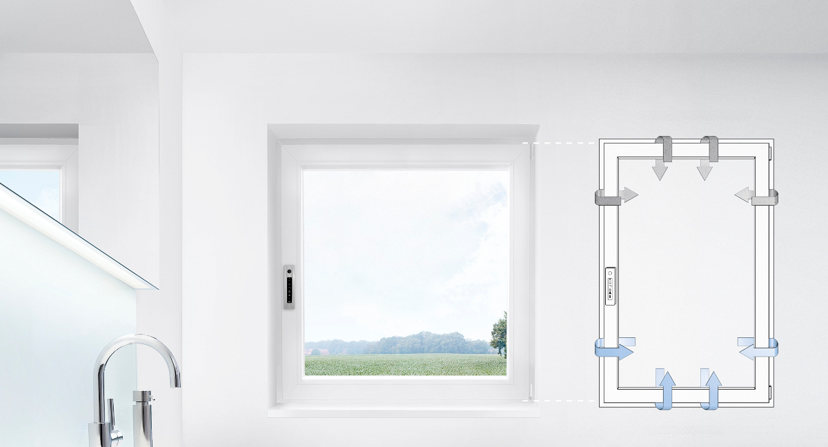 Окно в ванной со схематическим обозначением потока воздуха