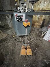 Продам кутовий прес Hegsan для алюмінію