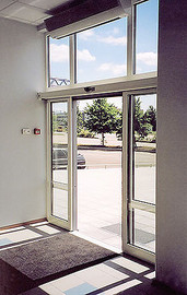 Новый привод для раздвижных дверей TORMAX 2101