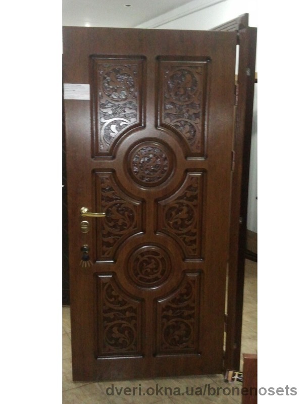 Открытие самого большого салона дверей Броненосец в Крыму