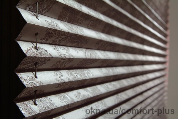 Эконом-плиссе уже с поддерживающей лесенкой