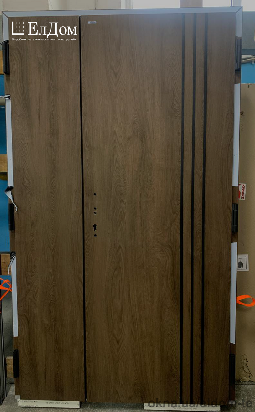 New HPL door panels in Turner Oak toffee color